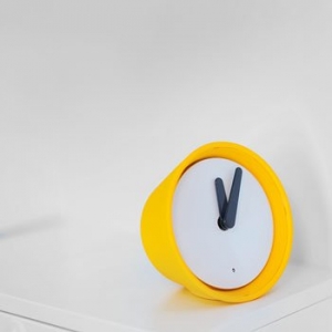 Desktop clock