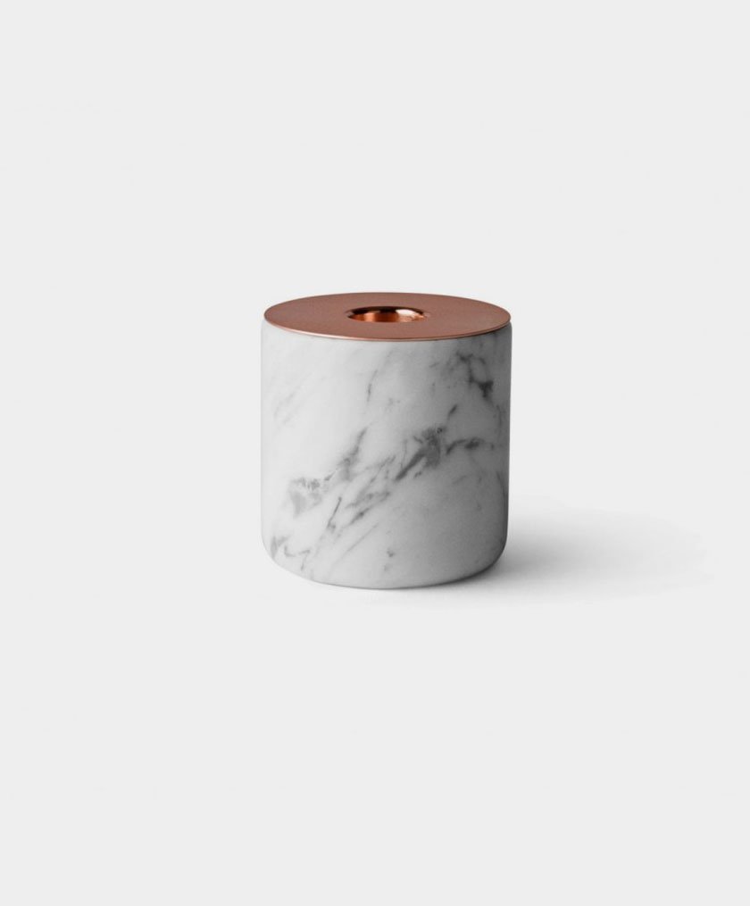 yes_127_marble_candleholder_large-1800×1056-1340×785-1.jpg